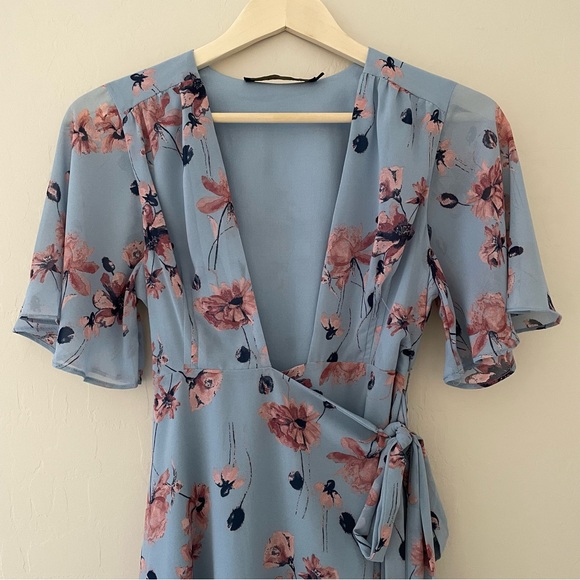 House of Harlow 1960 x Revolve Blue Pink Floral Wrap Dress XS - Picture 3 of 13